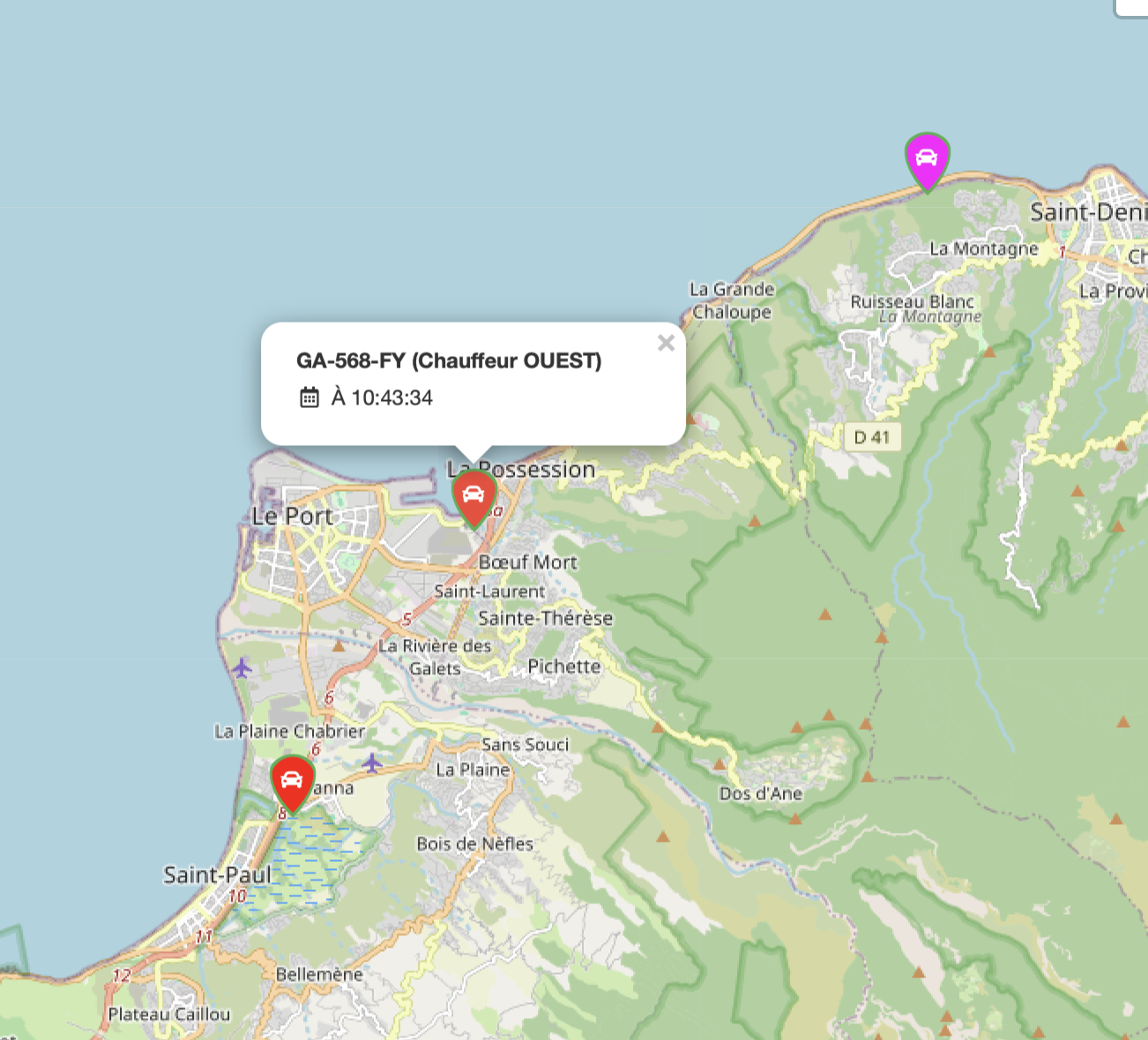 Carte de suivi en temps réel des véhicules d'une flotte à La Réunion, entre Le Port, La Possession et Saint-Paul